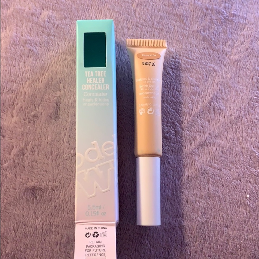 Models own concealer